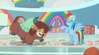 Rainbow and Yona pony-prancing S9E7