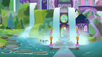 Rainbow follows glitter out of the school S8E17