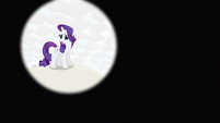 Rarity first entering shot S3E13