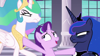 Starlight Glimmer gets between Celestia and Luna S7E10