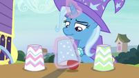 Trixie puts red ball under the middle cup S7E24