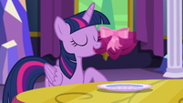 Twilight --without using magic...-- S06E06 