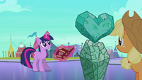 Twilight explaining crystal heart importance S3E1