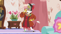 Discord in a Tudor-inspired outfit S7E12