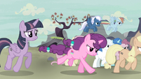 Mane Six and village ponies go after Starlight S5E2