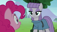 Maud Pie looking down at Pinkie Pie S8E3