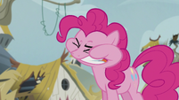 Pinkie chewing the scone S5E8