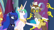 Princess Celestia pointing at the Mane Six S9E1