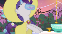 Rarity drinking punch S2E9