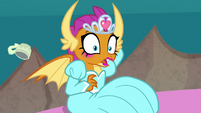 Smolder tosses her teacup away S9E3