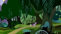 This place looks better without killer vines everywhere!