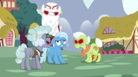 Anger-infected ponies surround Trixie again S7E2.png (1.03 MB)