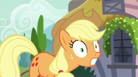 Ohh! (Mmm, how does brutal honesty feel, Applejack?)