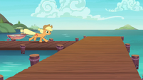 Applejack returns to the Seaward Shoals docks S6E22