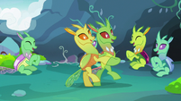 Changelings swing-dancing S7E17