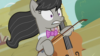 Octavia Melody sees something approaching S5E9