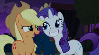 Rarity grinning wide at Applejack S5E16