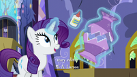 Rarity puts glue on broken pieces of vase S5E11