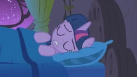 Twilight can't sleep.