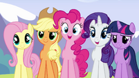 Main ponies happy for Rainbow S3E7