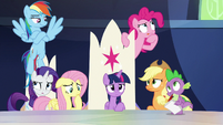 Mane Six and Spike in surprising thought S9E1