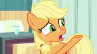 Young Applejack "she was right here!" S6E23