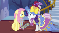 Do you mind, Rarity?