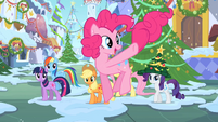 Pinkie sees something.