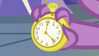 Sweet Scorpan! Everypony's late!