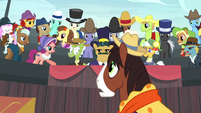 Spectator ponies turn on Trouble Shoes S5E6