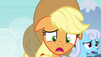 Applejack "only a pest pony can do that!" S5E4