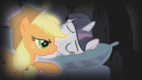 Applejack in Twilight's nightmare S1E09