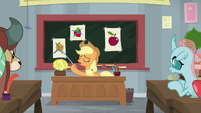 Applejack teaching about apples S8E1
