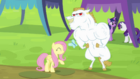 Fluttershy, Bulk Biceps and a butterfly S4E10