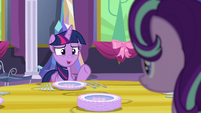 Twilight --Always be careful with knives-- S06E06