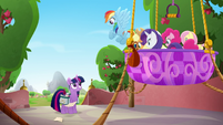 Twilight Sparkle joins friends at the balloon MLPRR