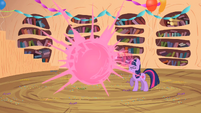 Twilight makes Spike spawn in front of her S2E10