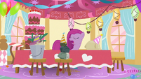 Pinkie Pie 'spending time with my real friends' S1E25