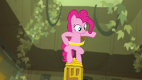 Pinkie using ring as a hula hoop S4E04