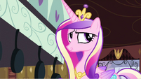 Princess Cadance tasting fritter S2E25