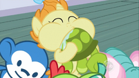 Pumpkin Cake eating a turtle plushie S2E13