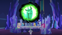 Queen Chrysalis appears in the communication window S6E25