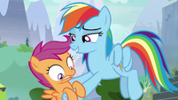 Rainbow picking up Scootaloo again S8E20