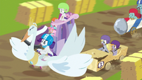 Rarity continues to block other racers S6E14