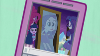 Rarity looking at funhouse mirror EG2