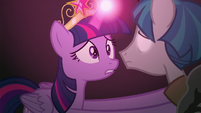 Twilight Sparkle offering to help Stygian S7E26