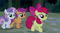 Cutie Mark Crusaders listen to Trouble Shoes S5E6