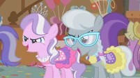 Diamond Tiara and Silver Spoon "nice try, blank flank" S01E12