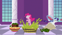 Pinkie Pie making tub of guacamole S9E13