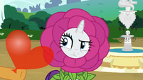 Rarity sees heart-shaped balloon S7E6